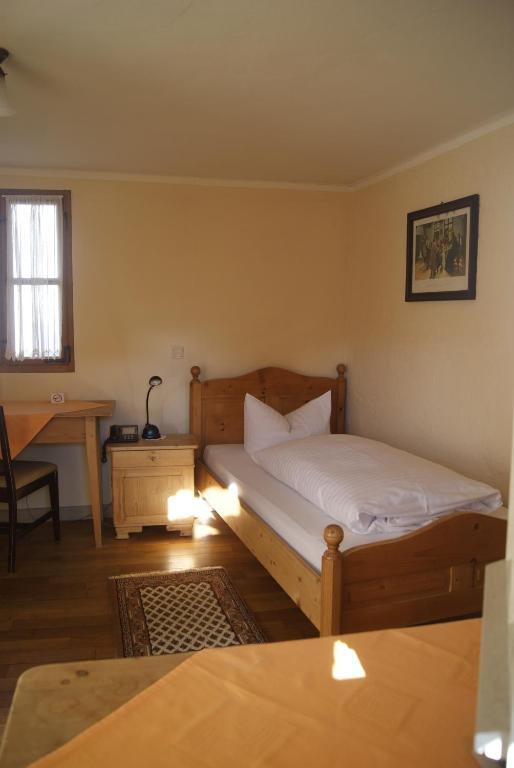 Hotel Zum Schwarzen Ross Und Gutmann Zur Post Hilpoltstein Oda fotoğraf